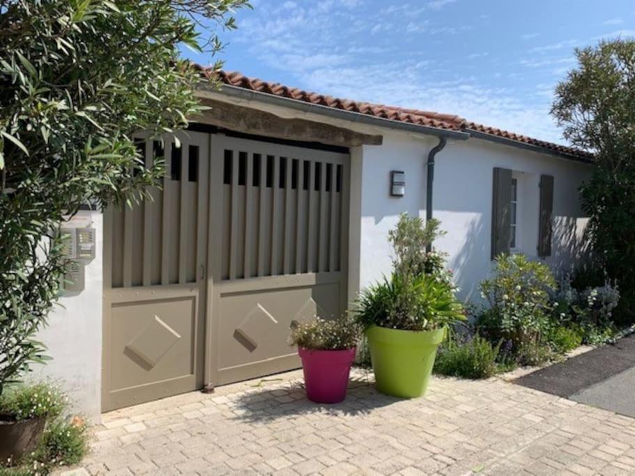 Maison De Vacances La Flotte 00491Ui Extérieur photo
